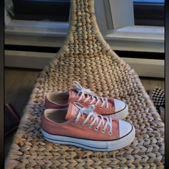 Platform converse. US 9 - Picture 2 of 3